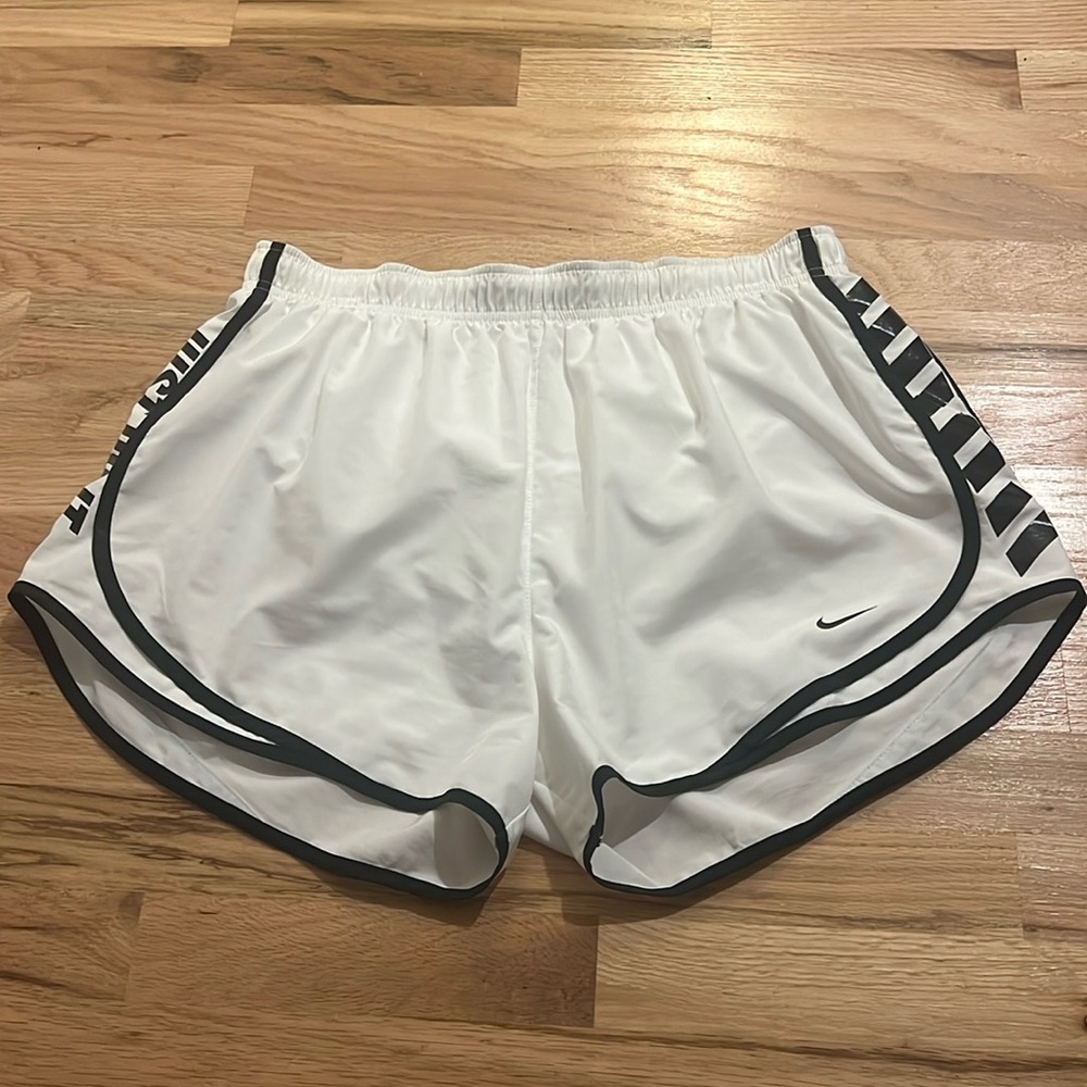 Women’s Nike Tempo Shorts